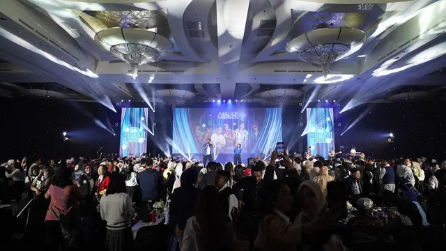 Maliq & D’Essentials