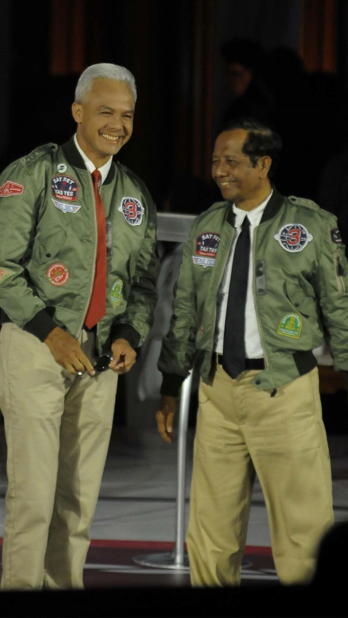 Seperti diketahui pada debat ketiga malam hari ini Minggu (7/1/2024) mengangkat tema pertahanan dan keamanan, hubungan internasional dan globalisasi, serta geopolitik dan politik luar negeri.