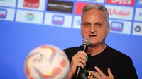 Pelatih PSS Sleman, Marian Mihail. (dok. PSS Sleman)