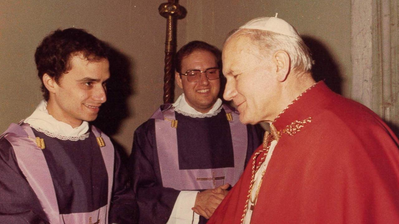 FOTO: Perjalanan Spiritual Paus Leo XIV, dari Chicago ke Tahta Suci