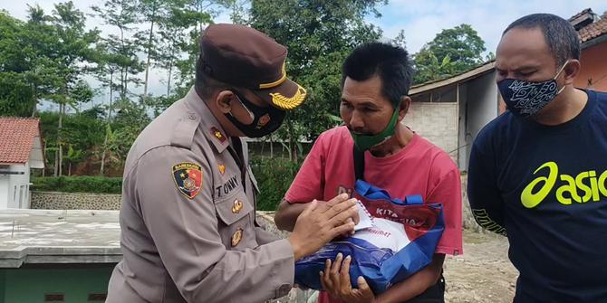 VIDEO: Video Viral Penjual Agar-agar beli nasi Rp 5,000