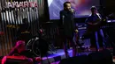 Reza The Groove yang tergabung dalam Masyarakat Peduli Indonesia (MPI) saat tampil di Hard Rock Cafe, Jakarta, Selasa (25/8/2015) malam. (Galih W. Satria/Bintang.com)