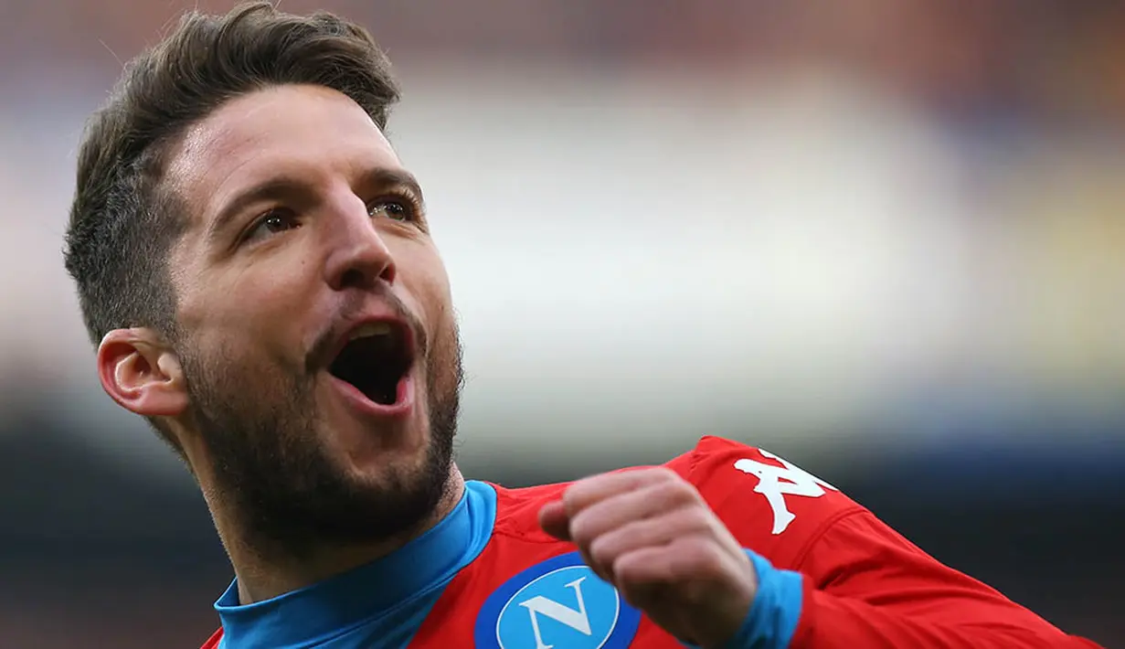 7. Dries Mertens, Napoli, gelandang berkebangsaan Belgia  ini memiliki kecepatan dan kemampuan menggiring bola yang baik. (AFP/Marco Bertorello)