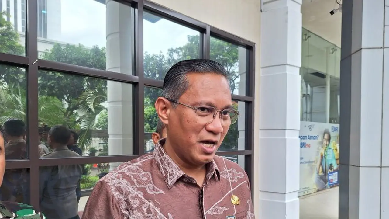 Juru Bicara Satgas Percepatan Rehabilitasi dan Rekonstruksi Pascabencana Wilayah Sumatera, Amran bicara soal pemulihan Fasilitas Kesehatan (Faskes) pascabencana di Sumatera.