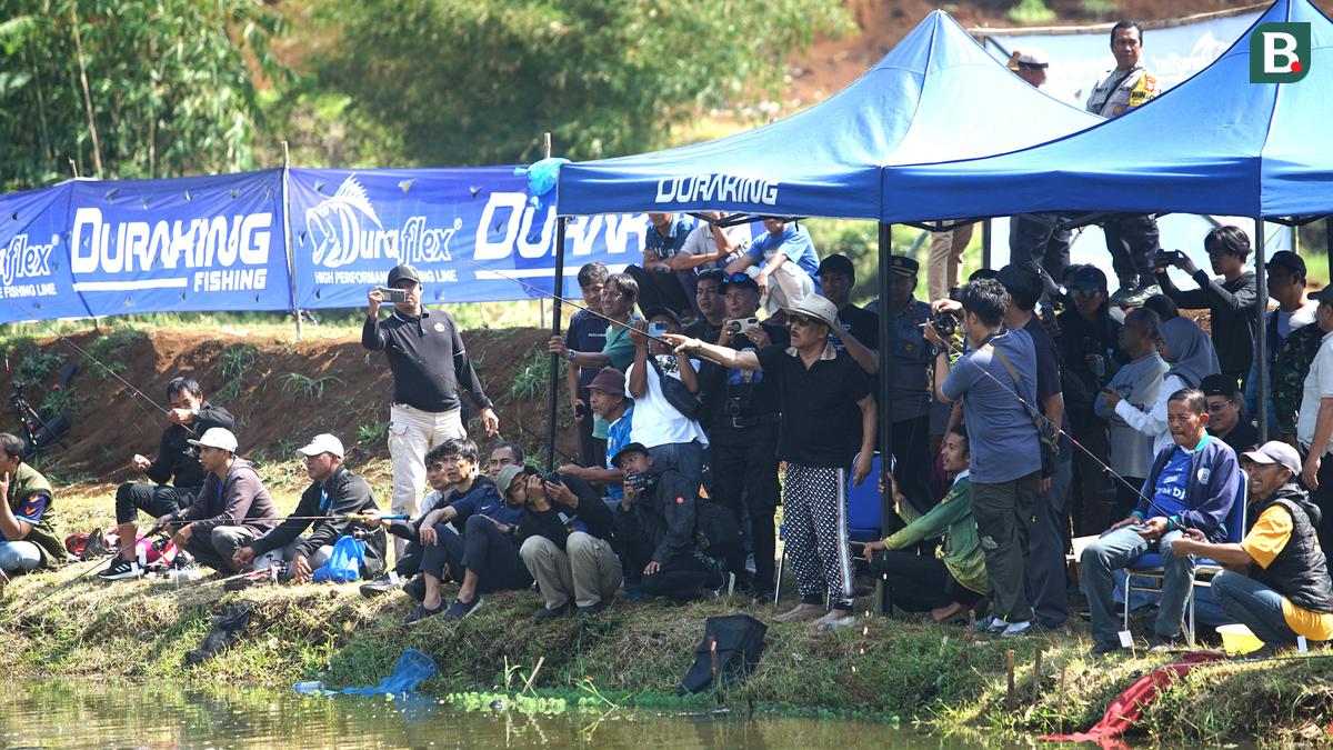 Hangat dan Penuh Nostalgia! Legenda Persib Kumpul di Acara Fun Fishing Bareng Umuh Muchtar