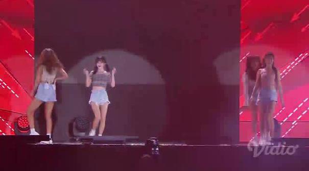 Berita video penyanyi grup wanita asal Korea tampil di acara penutupan Asian Para Games 2018.