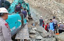 Update Korban Longsor Gunung Kuda: 21 Meninggal Dunia dan Empat Orang Masih Hilang