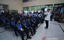 Tahukah Anda, Sekolah Rakyat Jadi Harapan Baru? Wamensos Motivasi Siswa di Banjarnegara