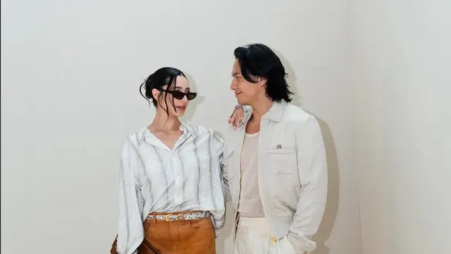 Gaya Jefri Nichol dan Ameera Khan eksis di Paris Fashion Week. (Dok: IG @jefrinichol <a href="https://www.instagram.com/jefrinichol/">https://www.instagram.com/jefrinichol/