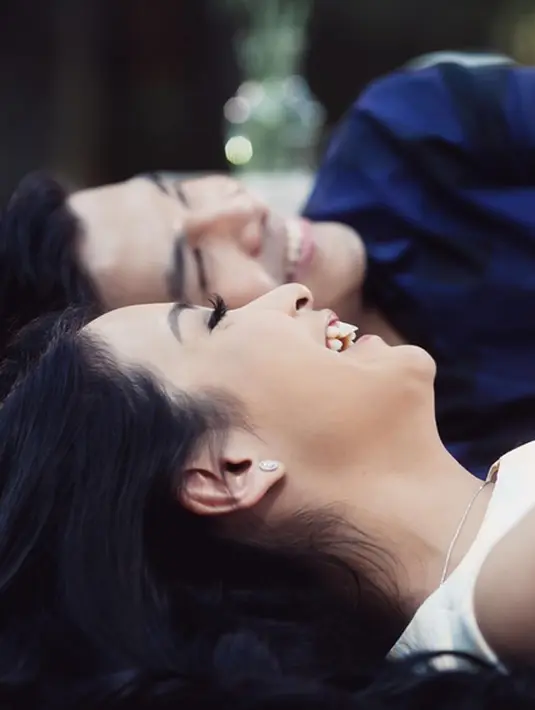 Glenn Alinskie dan Chelsea Olivia telah mencapai tahun ke-8 mereka dalam menjalin hubungan. (Photo : Instagram)