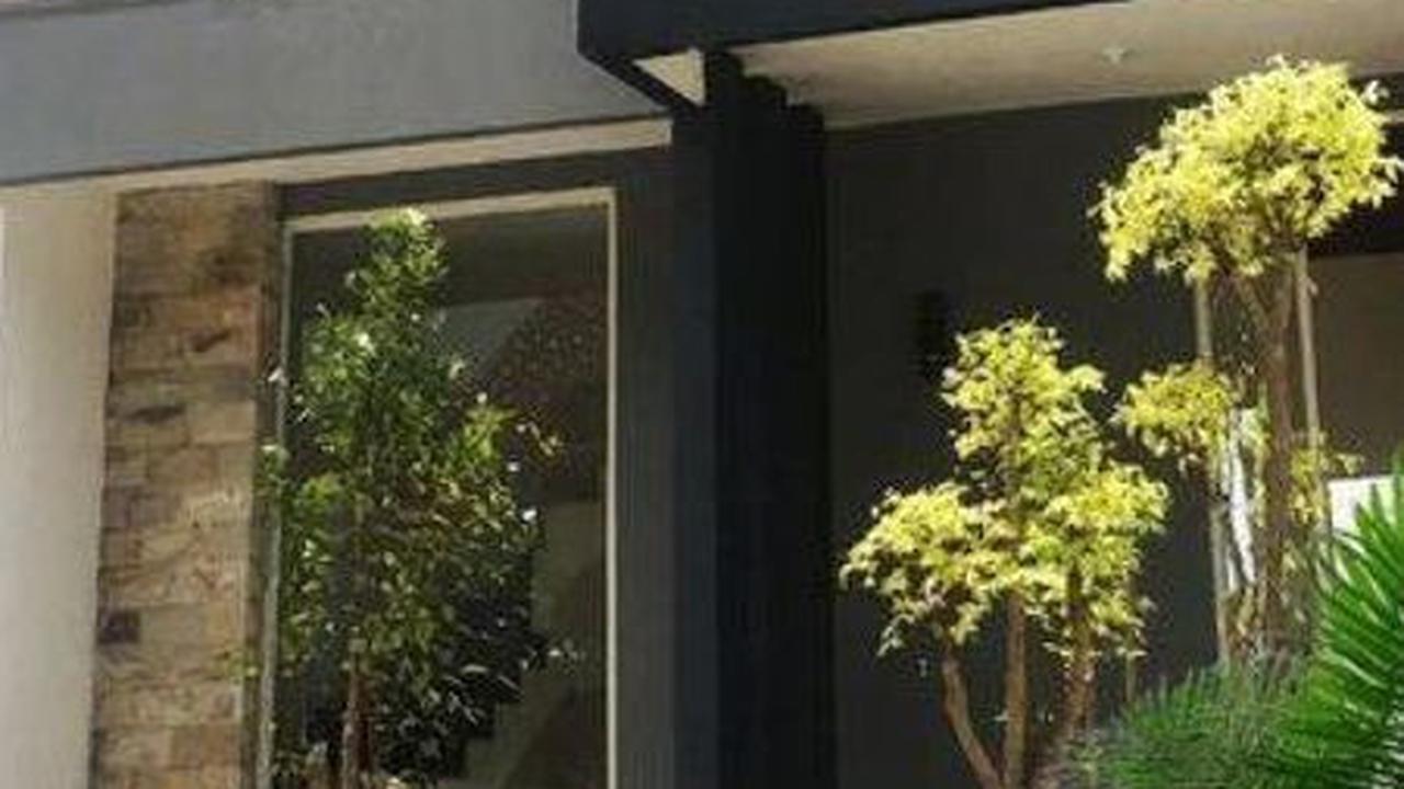 Desain Rumah 7x9 Tampak Depan di Green Lake Natural Living Surabaya