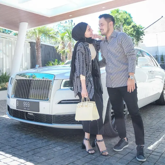 Dituding Pakai Pelat Bodong, Ini 7 Potret Crazy Rich Malang dengan Mobil Mewahnya