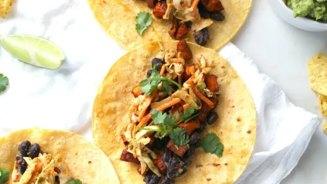 Black Bean and Sweet Potato Tacos (thissavoryvegan.com)