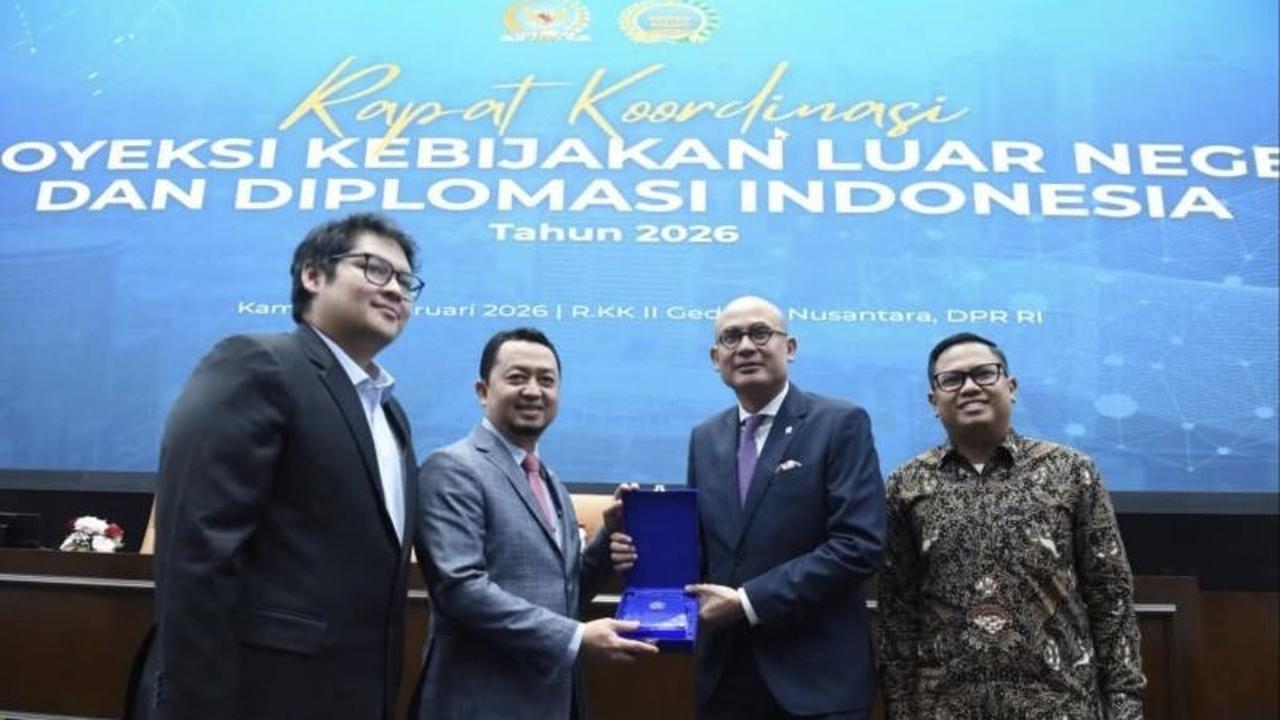 BKSAP dan Kemlu Bahas Dinamika Keterlibatan Indonesia di BoP, Tegaskan Komitmen Palestina