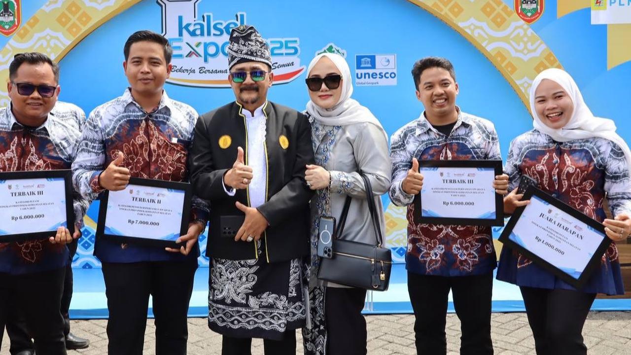 Pertanian Kuat Rakyat Sejahtera, Gubernur Kalsel Berikan Penghargaan untuk Petani Berprestasi