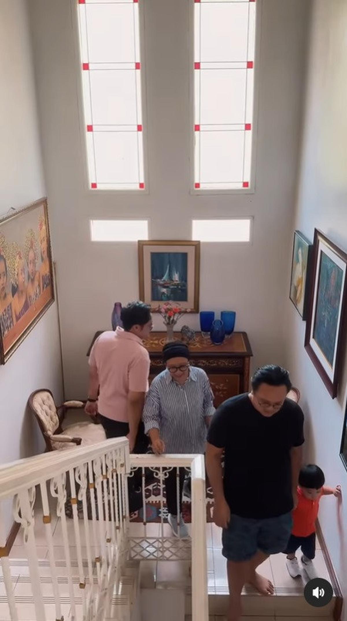 12 Tahun Tidak Pulang, Ini 8 Potret Rumah Retno Marsudi Eks Menteri Luar Negeri - Hangat dan Pancarkan Nuansa Old Money