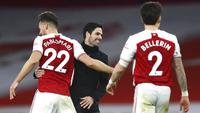Ekspresi kegembiraan terpancar dari wajah Mikel Arteta usai Arsenal mengalahkan Chelsea 3-1 dalam lanjutan Liga Inggris 2020/2021. (Julian Finney Pool via AP)