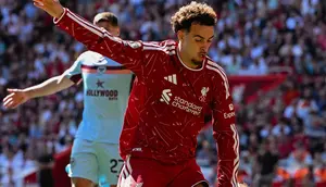 Liverpool Tolak Tawaran Rp510 Miliar Inter Milan untuk Curtis Jones