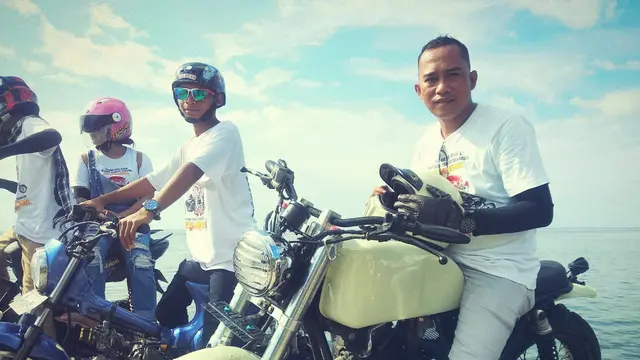 Liburan geng motor klasik di Wakatobi.(Liputan6.com/Ahmad Akbar Fua)