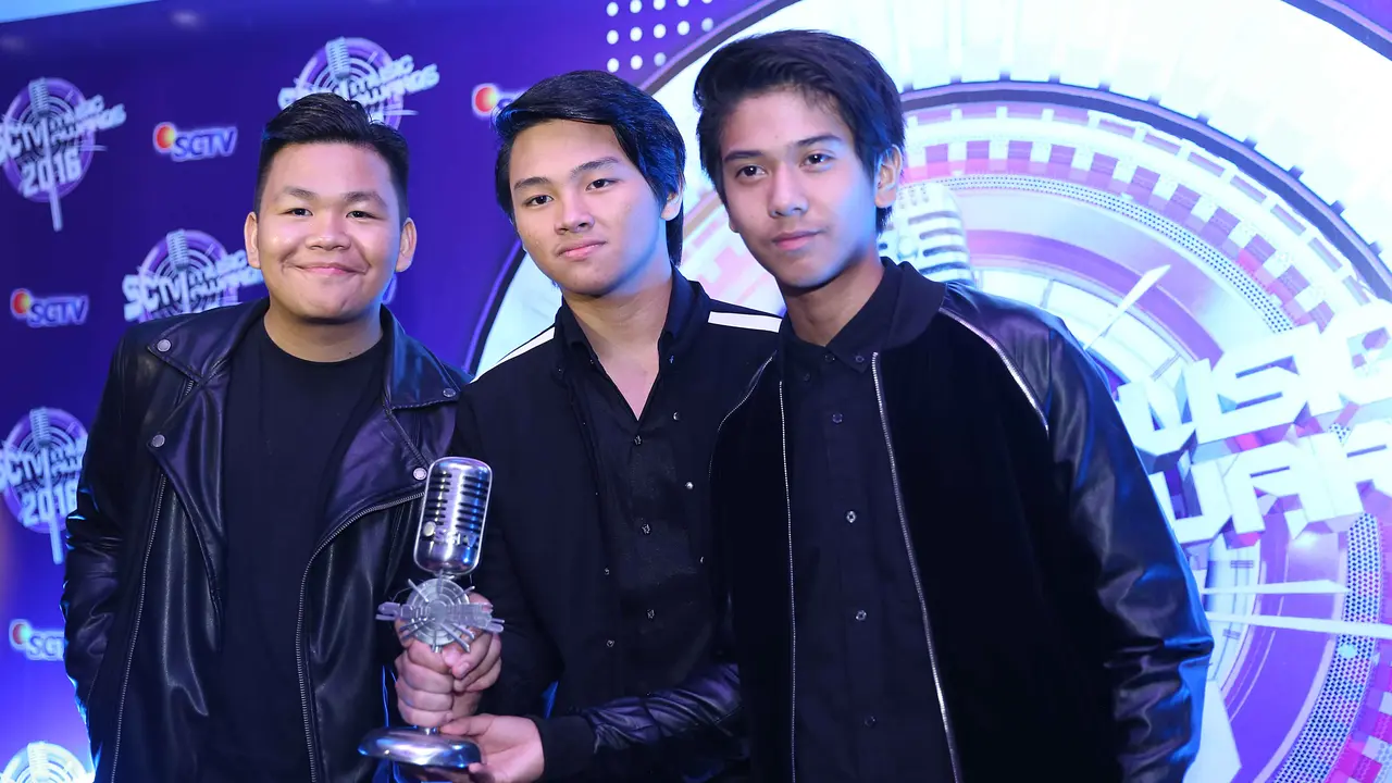 [Bintang] Menang Nominasi SCTV Musik Awards 2016, CJR  Berterimakasih ke Bastian Steel