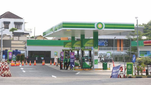 Berminggu-minggu BBM di SPBU Swasta Kosong