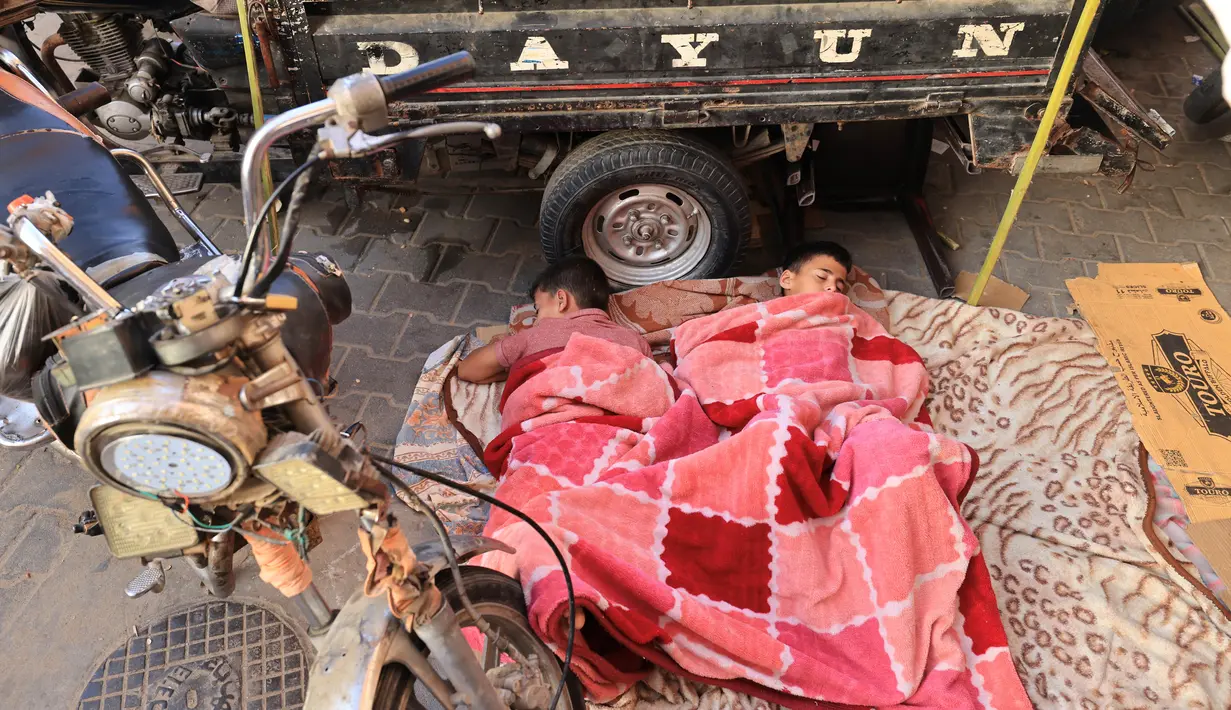 Situasi ini tidak hanya terjadi di rumah sakit al-Nasser. (Mahmud HAMS / AFP)