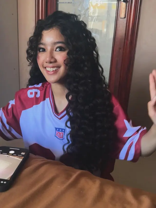 Ngedance di Festival, Ini 6 Potret Leticia Anak Sheila Marcia Tampil Pakai Makeup