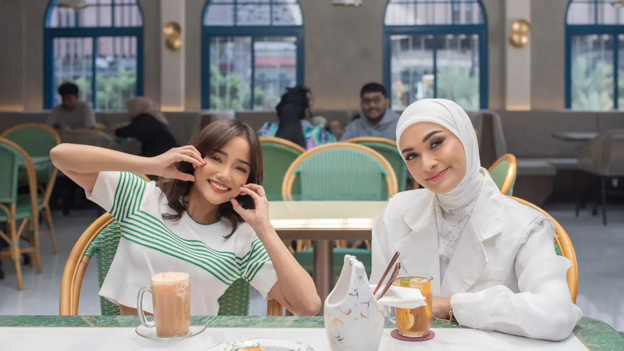 Putri Zulkifli Hasan bersama Abbie.