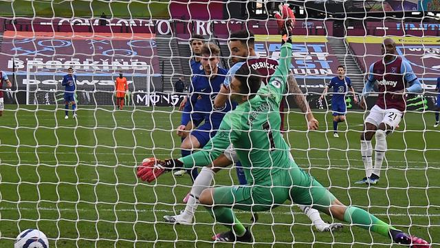 FOTO: Menang 1-0 atas West Ham United, Chelsea Bertengger di Empat Besar - Timo Werner; Lukasz Fabianski
