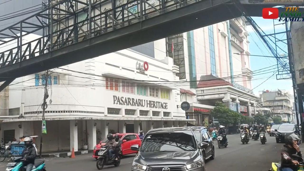 Masih Tersisa Bentuk Bangunan Lawas