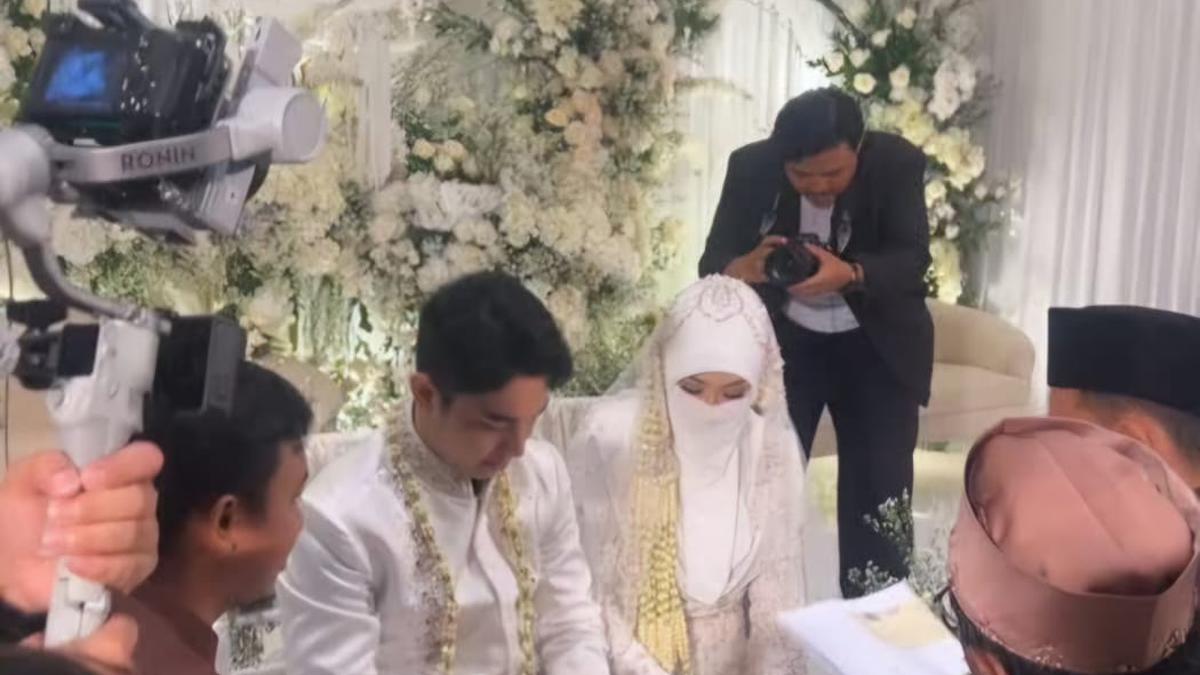 Maskawin Pernikahan Fiki Naki dan Tinandrose: Emas 4,9 Gram Hingga Berlian