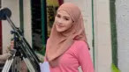Denny mengatakan jika Bella Bonita merupakan wanita yang awalnya menjadi kawan dan akhirnya menjadi sang kekasih. Diketahui, keduanya pertama kali bertemu pada tahun 2020. Saat itu Bella menjadi model video klip lagu Denny Caknan yang melejit yakni 'Los Dol’, bersama dengan Dodit Mulyanto. (Liputan6.com/IG/@bellabonita_r.a)