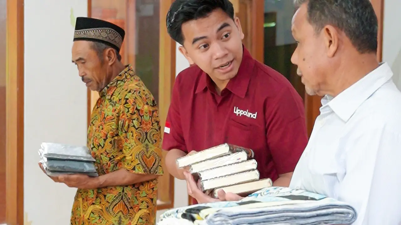LippoLand hadirkan kepedulian sosial lewat bantuan ibadah bagi masyarakat Cikarang. (Dok Lippo)