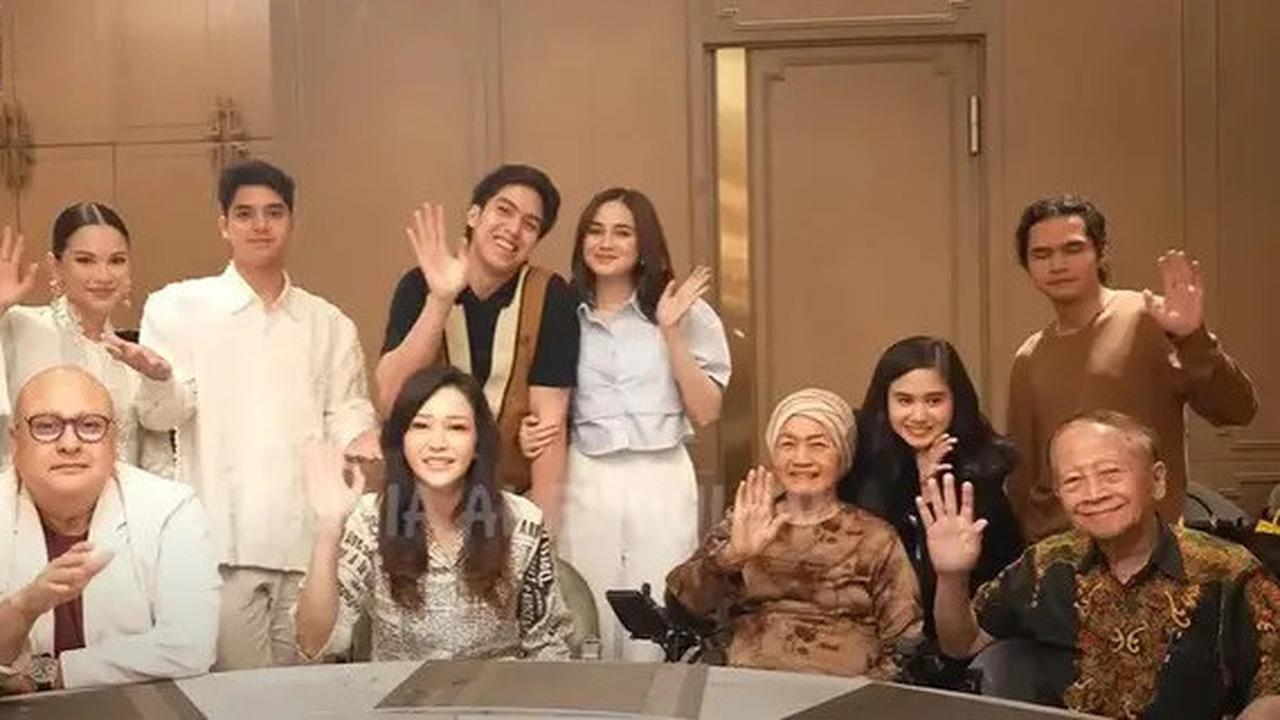 Intip 7 Potret Kedekatan Irwan Mussry dengan Orang Tua Maia Estianty, Menantu Idaman Mertua