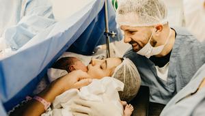 Ilustrasi Persalinan Credit: pexels.com/Jonathan