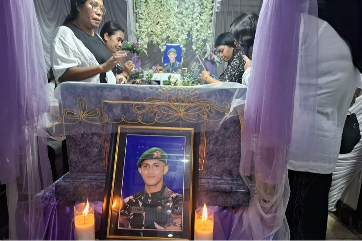 Pemakaman Prada Lucky di Kupang: Menanti Kakak Tiba, Keluarga Harap Keadilan Hukum Terungkap
