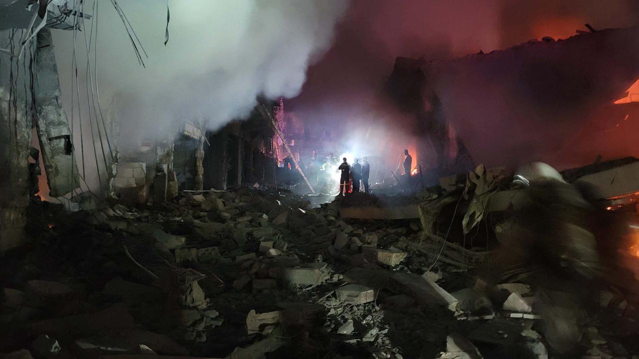 Serangan Israel Luluh Lantakkan Bangunan di Kota Nabatiyeh Lebanon