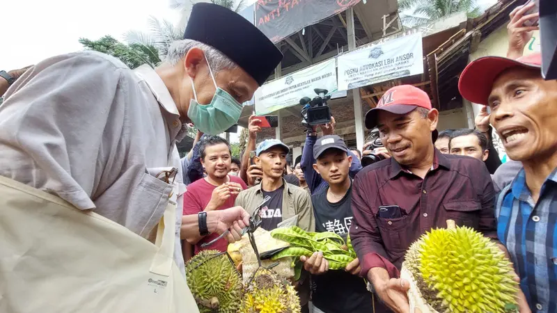 Gubernur Jawa Tengah Ganjar Pranowo saat berpamitan pulang