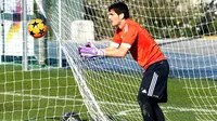 Casillas Tetap Masuk Daftar Nominasi Kiper Terbaik