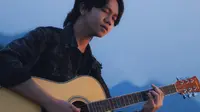 Selebgram dan Tiktokers Asal Palembang Surya Pratama Putra Luncurkan Single Perdana Berjudul Sampai Disini