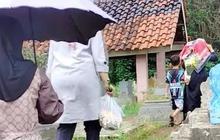 Bukti Cinta Sejati Begitu Hebat, Pria ini Rela Tidur di Samping Makam Istri Teringat Hari Anniversary Pernikahan
