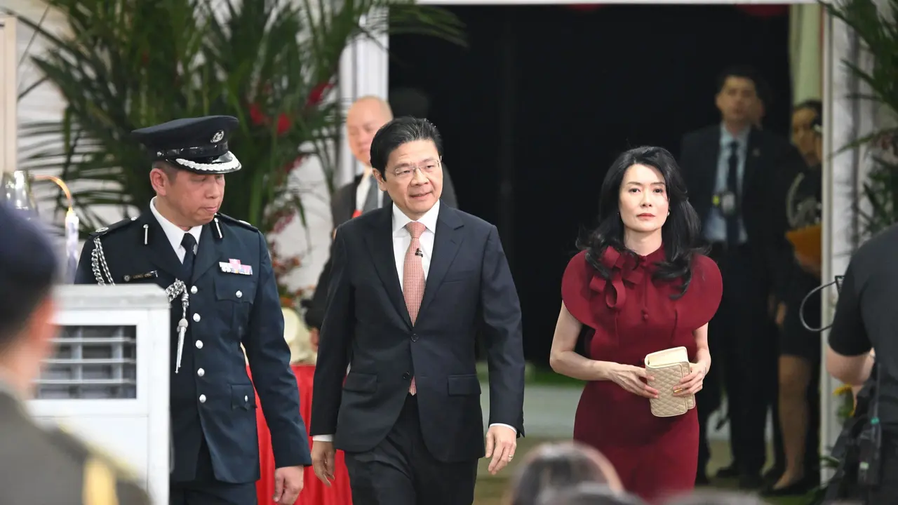 Gaya Elegan Istri PM Singapura Pakai Gaun Rp4,9 Juta Rancangan Desainer Indonesia, Peggy Hartanto