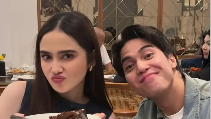 Penampilan Syifa Hadju saat merayakan ulang tahun sang ibunda. [@syifahadju]