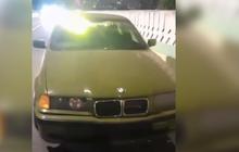 Viral BMW Hijau Tanpa Pelat Nomor Terparkir di JLNT Antasari