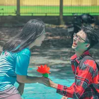 Tips Jitu Keluar dari Friendzone agar Tak Lagi Dianggap Sebagai Teman