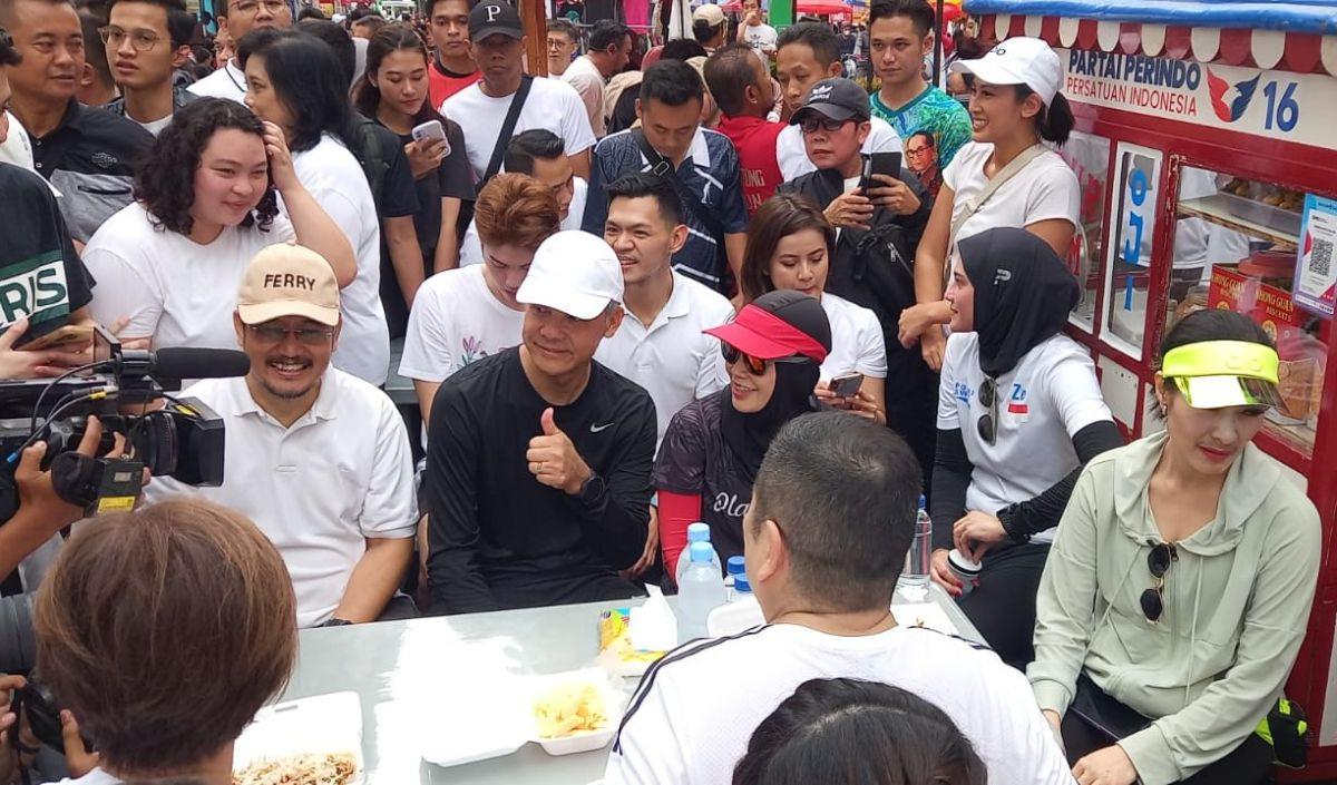 "Ternyata pak Hary, ngepasin waktu cardio dulu di rumah, saya cardionya di sini karena enggak punya alatnya saya," ucap Ganjar.<br>