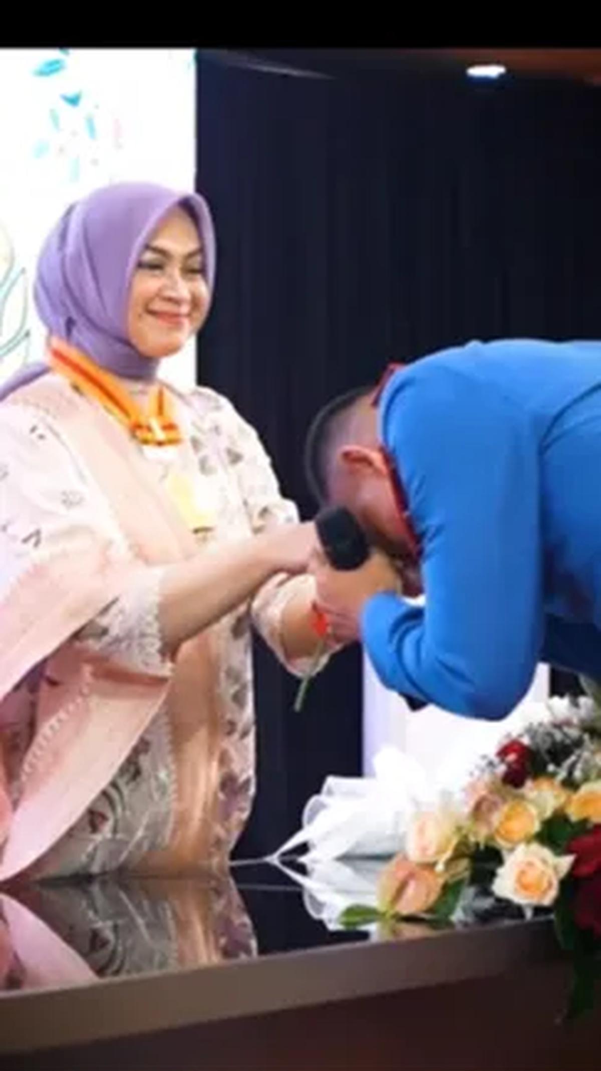 Pada kesempatan itu, Evi juga memberikan pesan kepada para Taruna dan Taruni Akmil. <br>