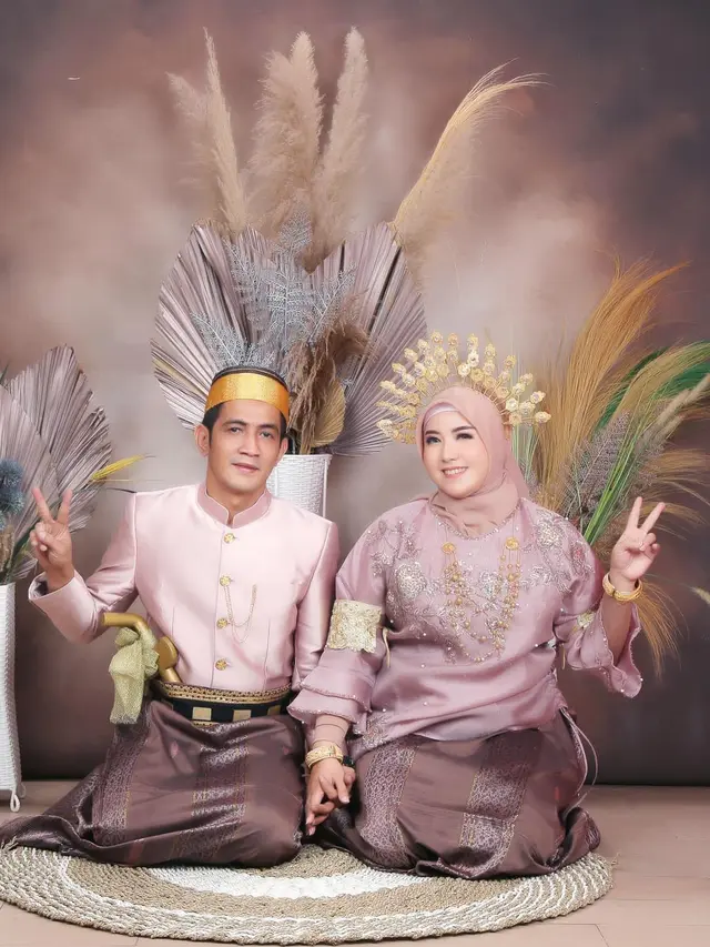 Ridwan Rivai dan istri. (Foto: Dok. Instagram @rivai_83)