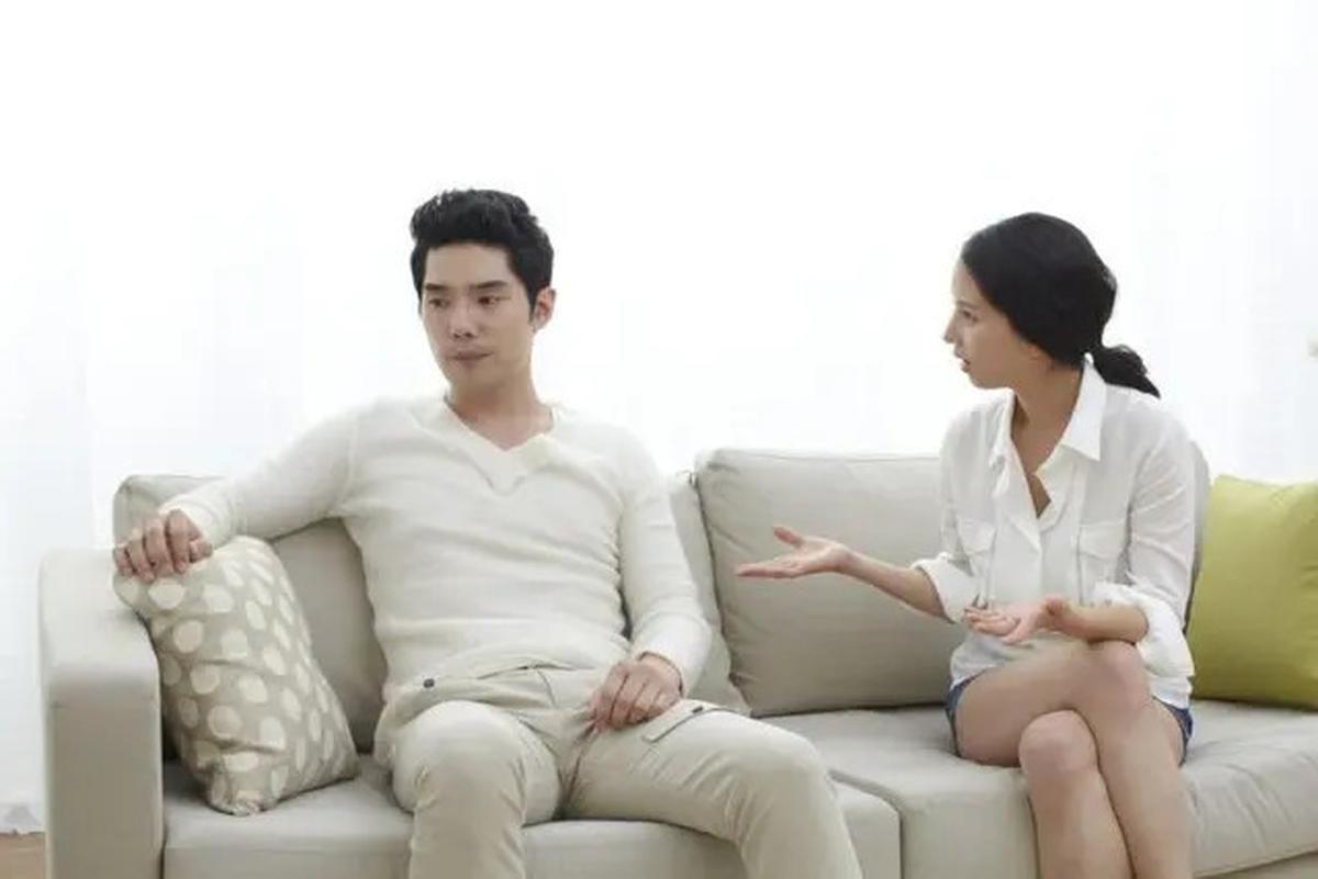 5 Sikap yang Bisa Membuat Pria Menjauh dalam Hubungan