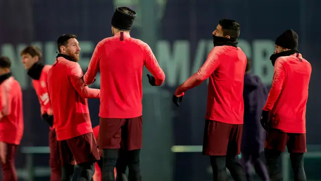 Jelang Hadapi Tottenham, Messi Berlatih Penuh Tawa